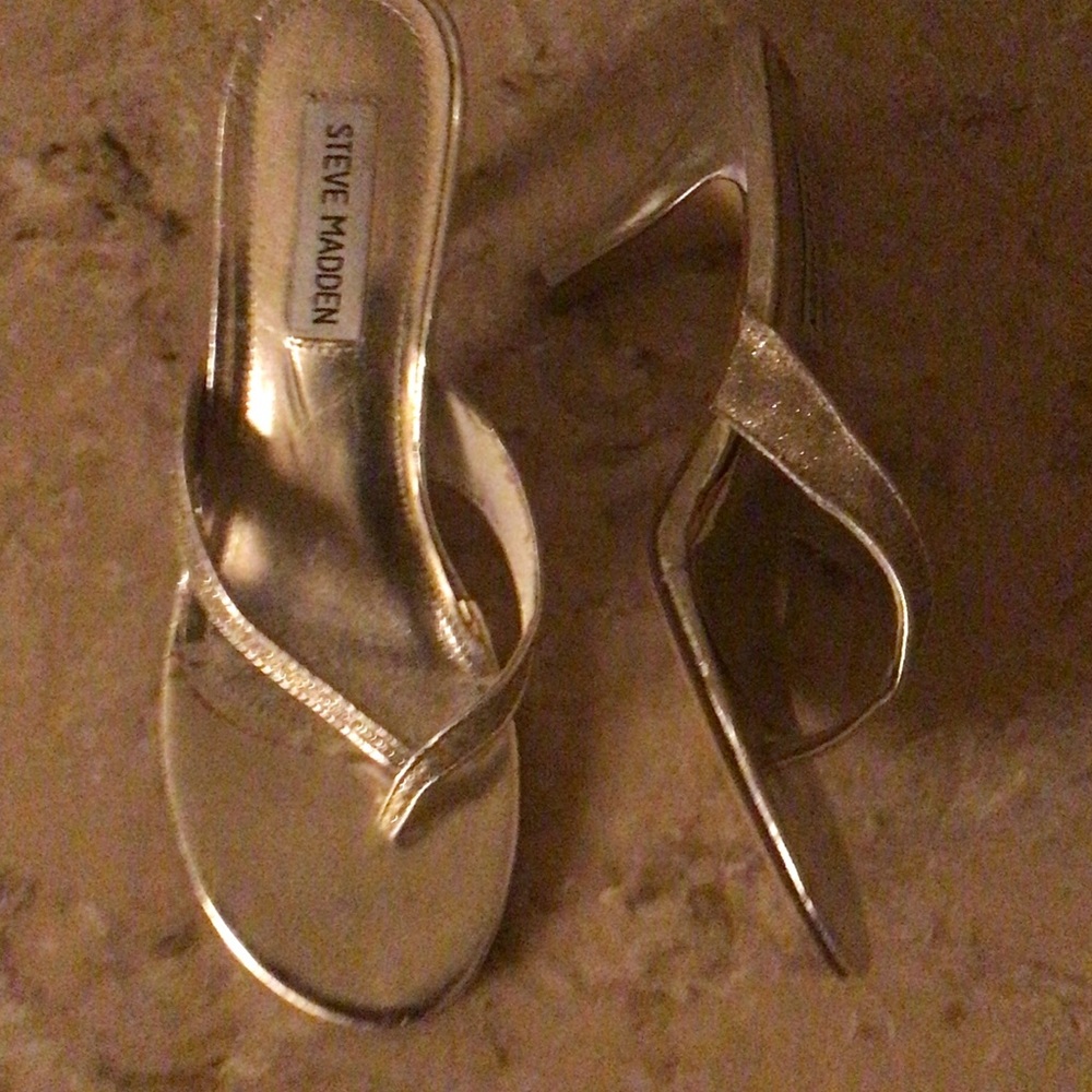 Steve Madden Metallic Gold sandals with heals